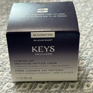 Firm Belief Smoothing Peptide Cream - Purple